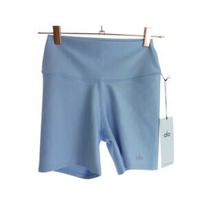 NWT Alo Yoga Airlift Energy Short size S Blue